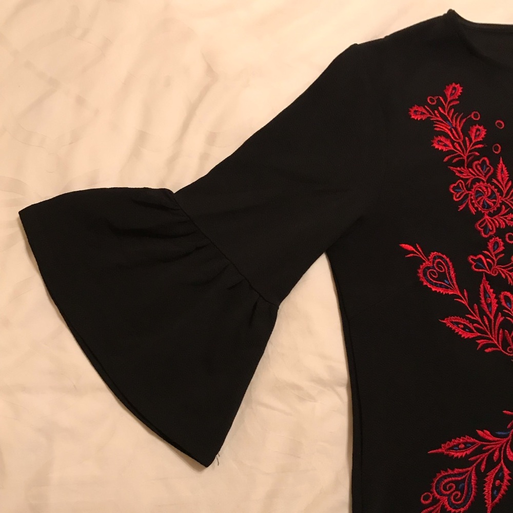 Size medium top.